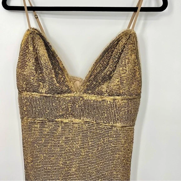 Saylor NYC Frankie Sequin Embroidered Mini Dress Bodycon Sweetheart Swifties M - Picture 4 of 15